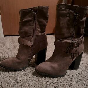 Carlos Santana heeled boot GUC